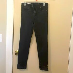 Gap slim straight jeans size 27